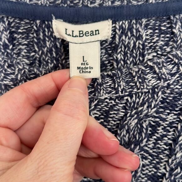 L.L. Bean Vintage Sweater - Picture 3 of 5